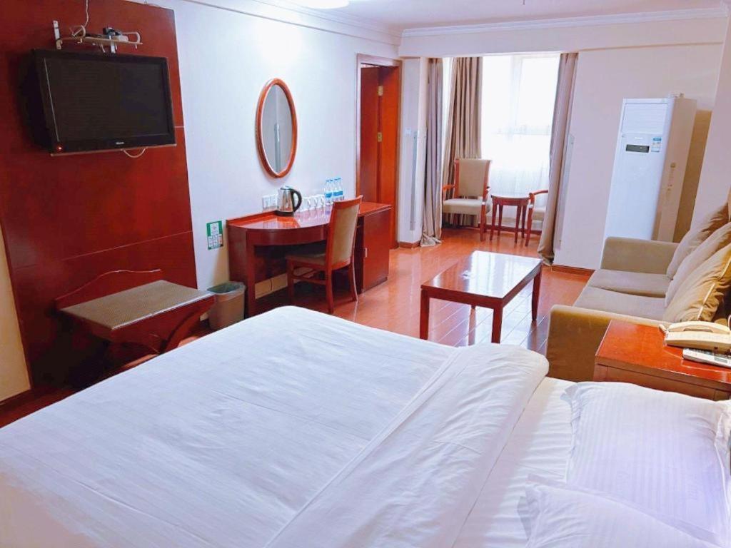 Greentree Inn Xi'An Bell And Drum Tower Food Street Ancient City Wall Ximen Express Hotel Exterior photo