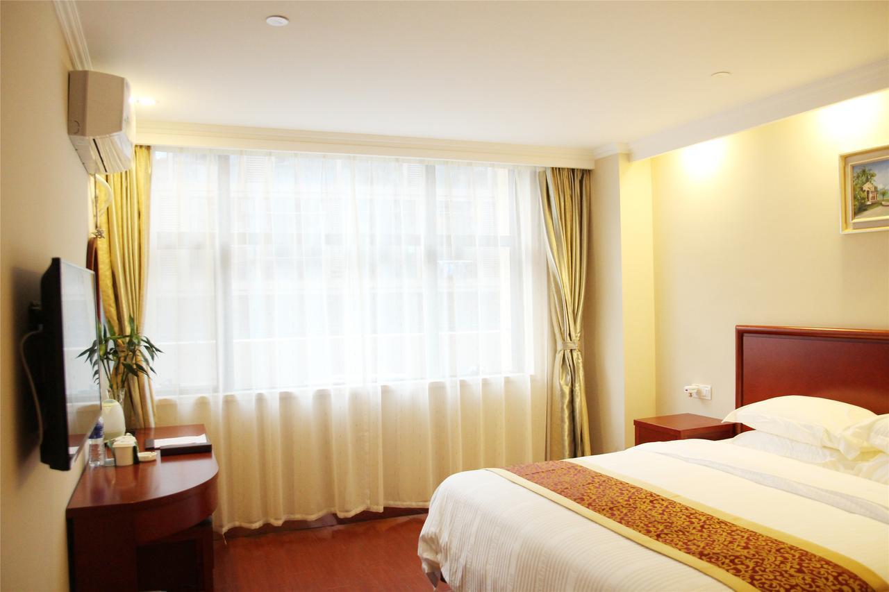 Greentree Inn Xi'An Bell And Drum Tower Food Street Ancient City Wall Ximen Express Hotel Exterior photo